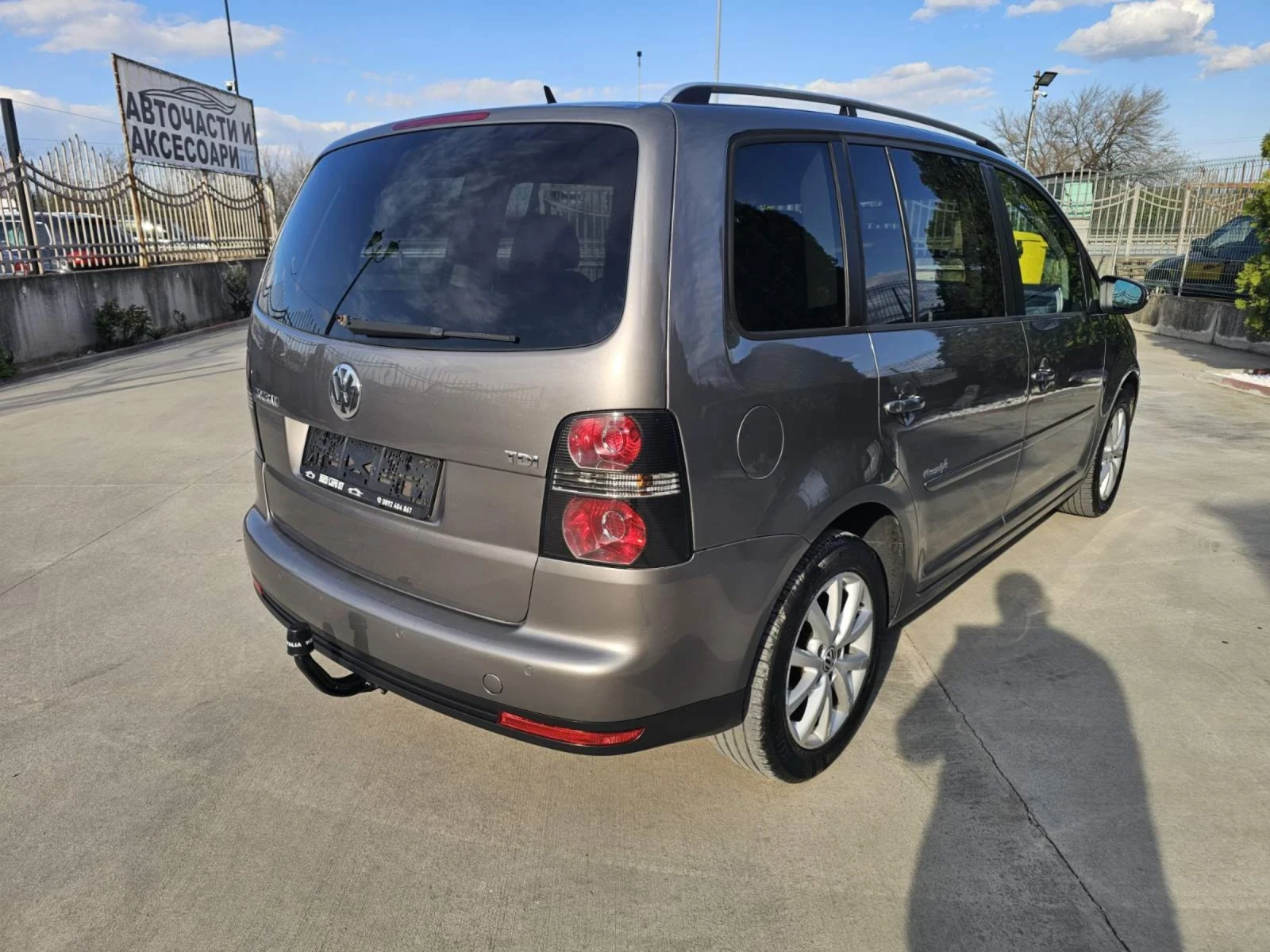 VW Touran 1.9 TDI/ 105 �.�. FREESTYLE/ FACELIFT/ �������� | Mobile.bg � ����������� 6