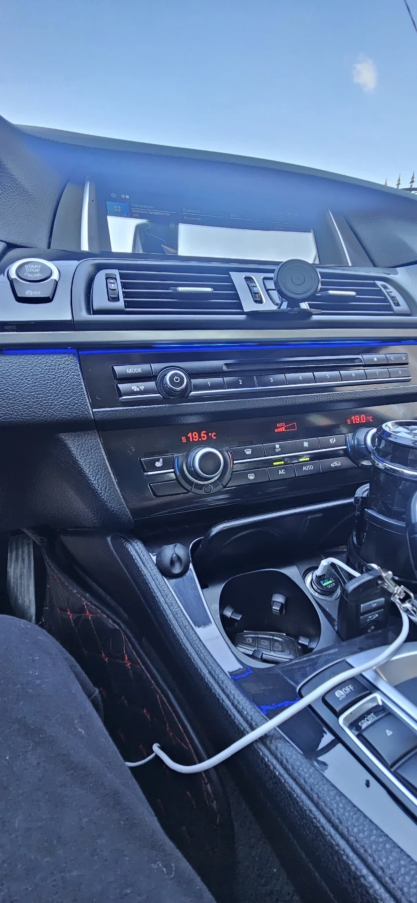 BMW 520 2015, снимка 12 - Автомобили и джипове - 54528556