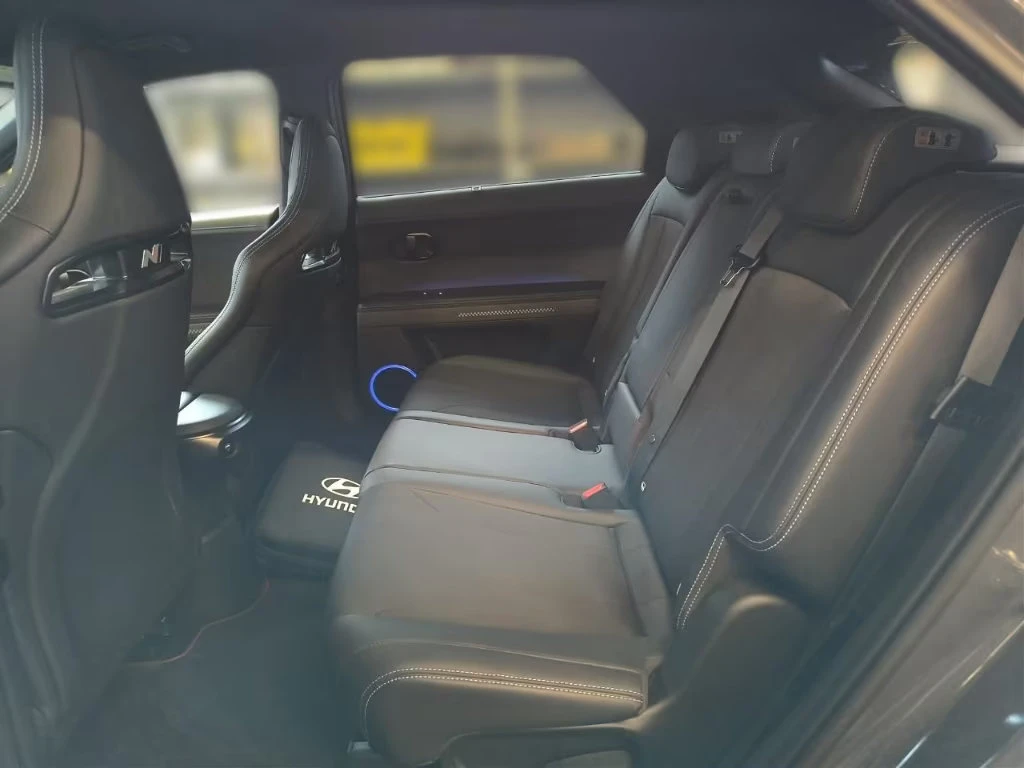 Hyundai Ioniq 5 4X4/609HP/84kWh/N-PERFORMANCE/HUD/360/KLESS/476z, снимка 11 - Автомобили и джипове - 54864767