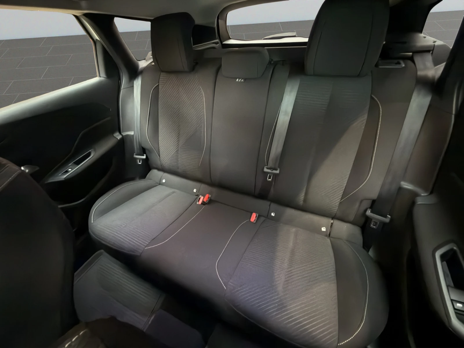 Peugeot 308 SW ACTIVE 1, 5 HDi Лизинг Гаранция до 06.2029 г., снимка 12 - Автомобили и джипове - 55058765