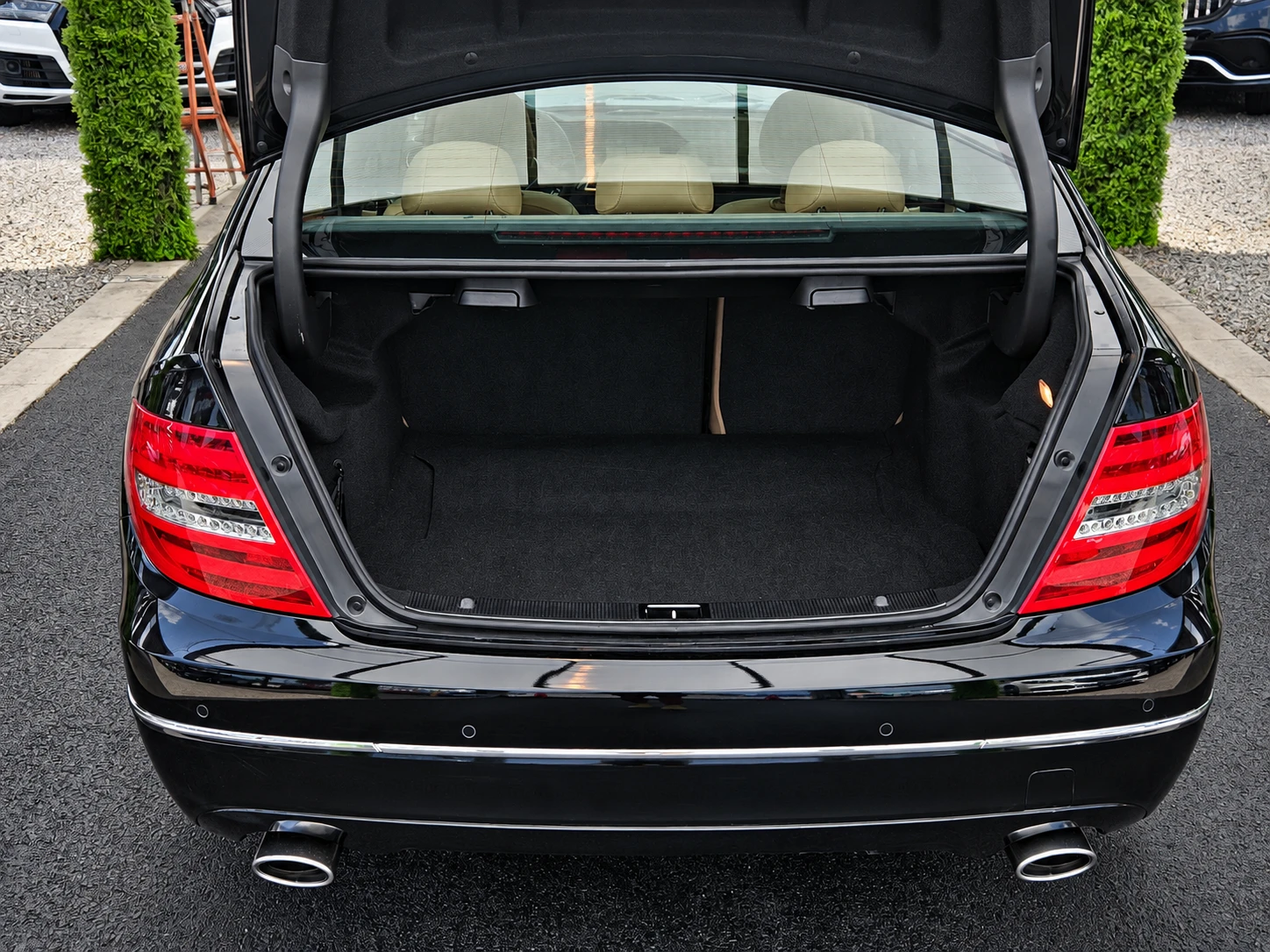 Mercedes-Benz C 300 AMG/4MATIC/GERMANY/DISTR/PANO/�������/LANE KEEP/LI | Mobile.bg � ����������� 7