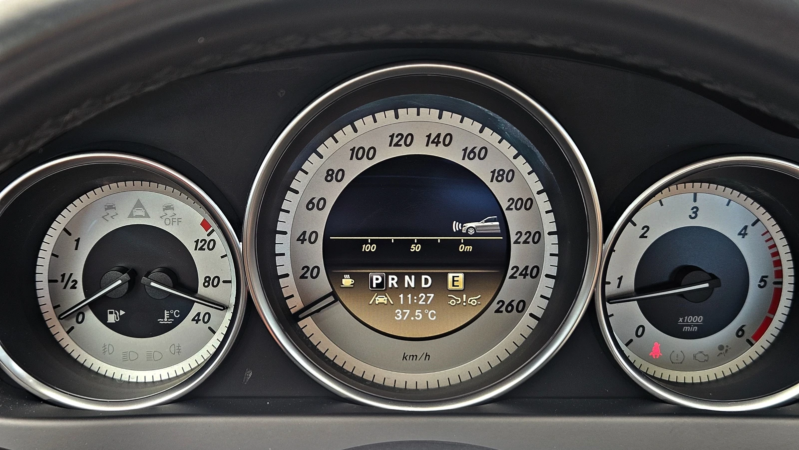 Mercedes-Benz C 300 AMG/4MATIC/GERMANY/DISTR/PANO/ПОДГРЕВ/LANE KEEP/LI, снимка 10 - Автомобили и джипове - 55102676