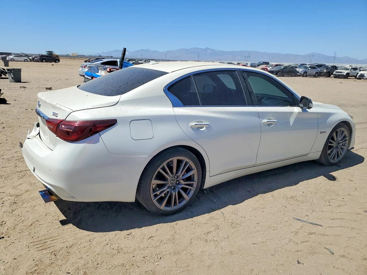 Infiniti Q50 RED SPORT 400* КОЖА* ПОДГРЕВ* ШИБИДАХ* , снимка 2 - Автомобили и джипове - 55435367