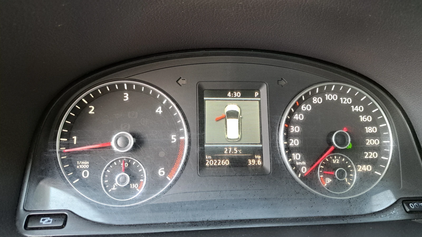 VW Touran 2.0 tdi, dsg, 170 hp, 6+ 1, снимка 14 - Автомобили и джипове - 55512773