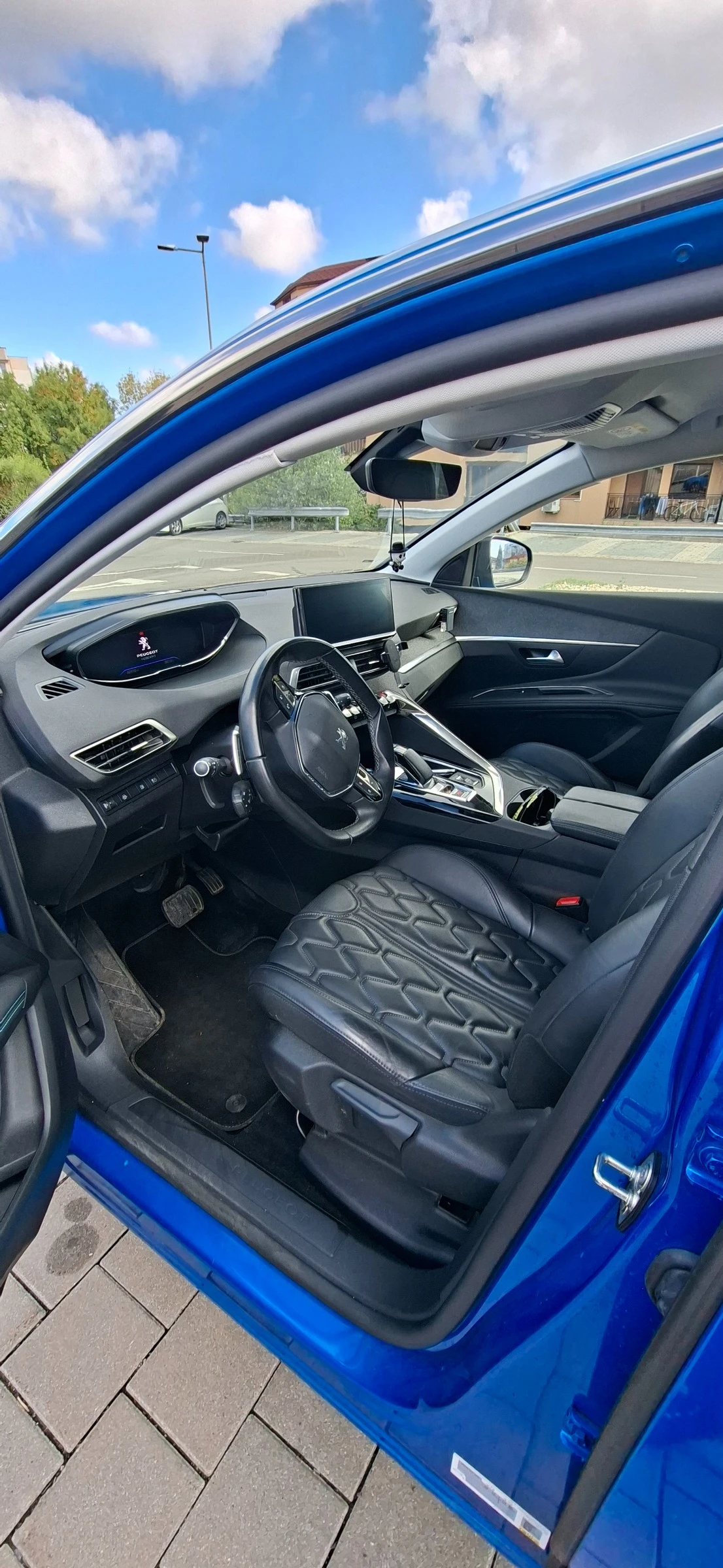 Peugeot 3008 Plug-in Hybrid 225, снимка 6 - Автомобили и джипове - 56057465