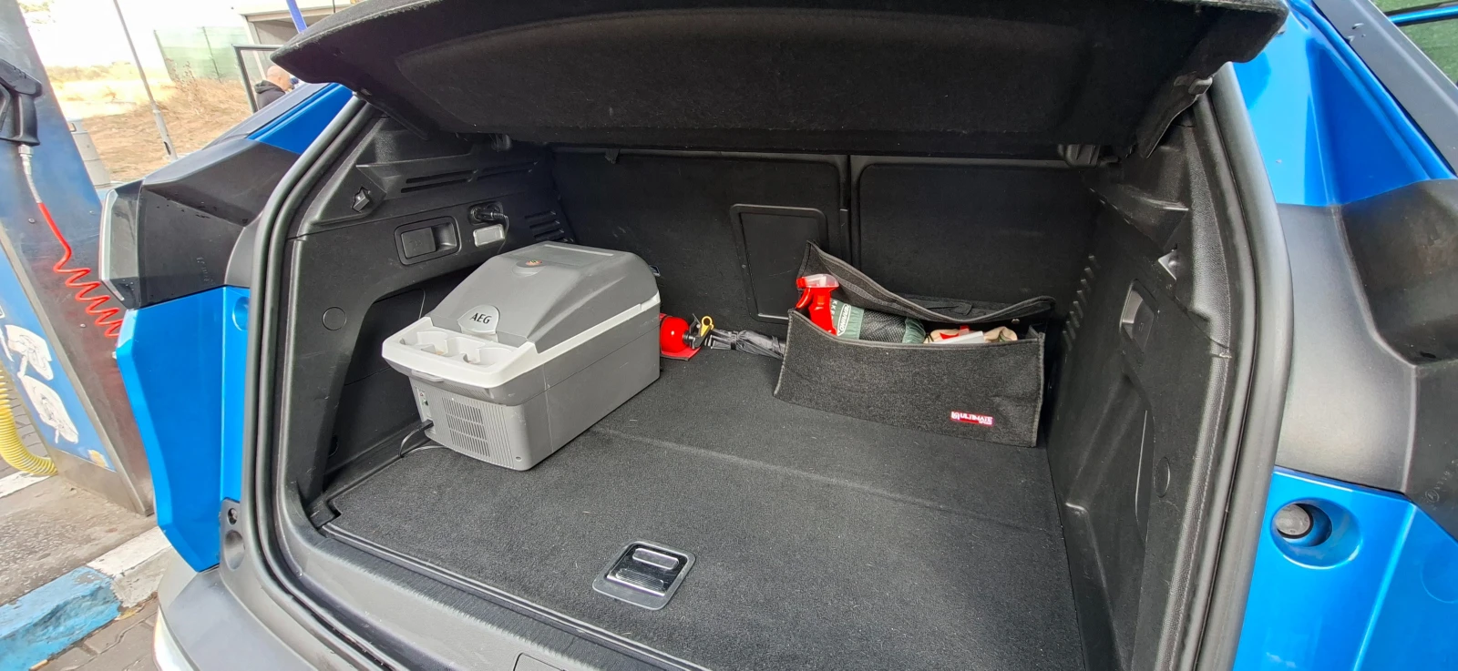 Peugeot 3008 Plug-in Hybrid 225, снимка 5 - Автомобили и джипове - 56057465