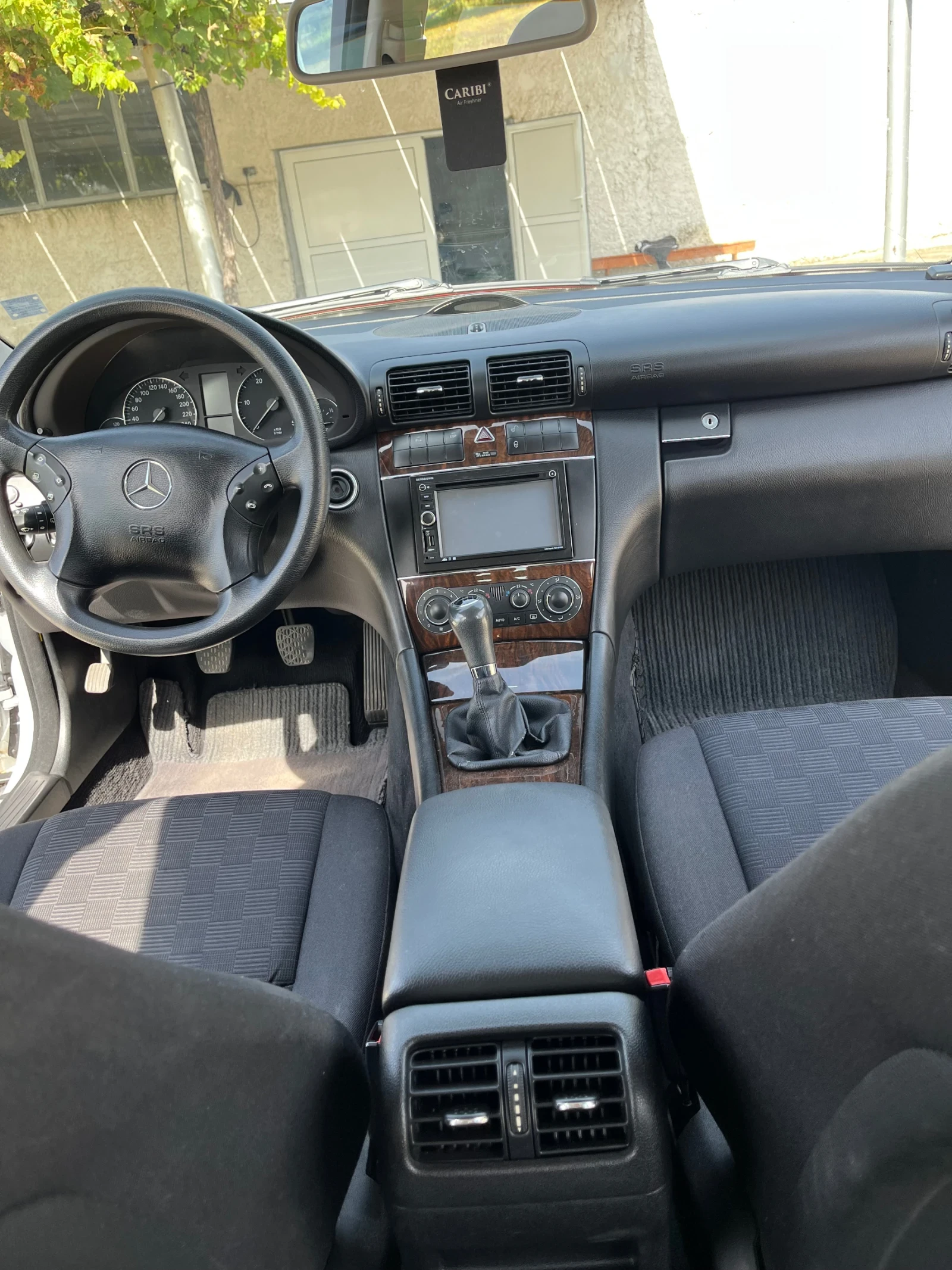 Mercedes-Benz C 220, снимка 5 - Автомобили и джипове - 56309472