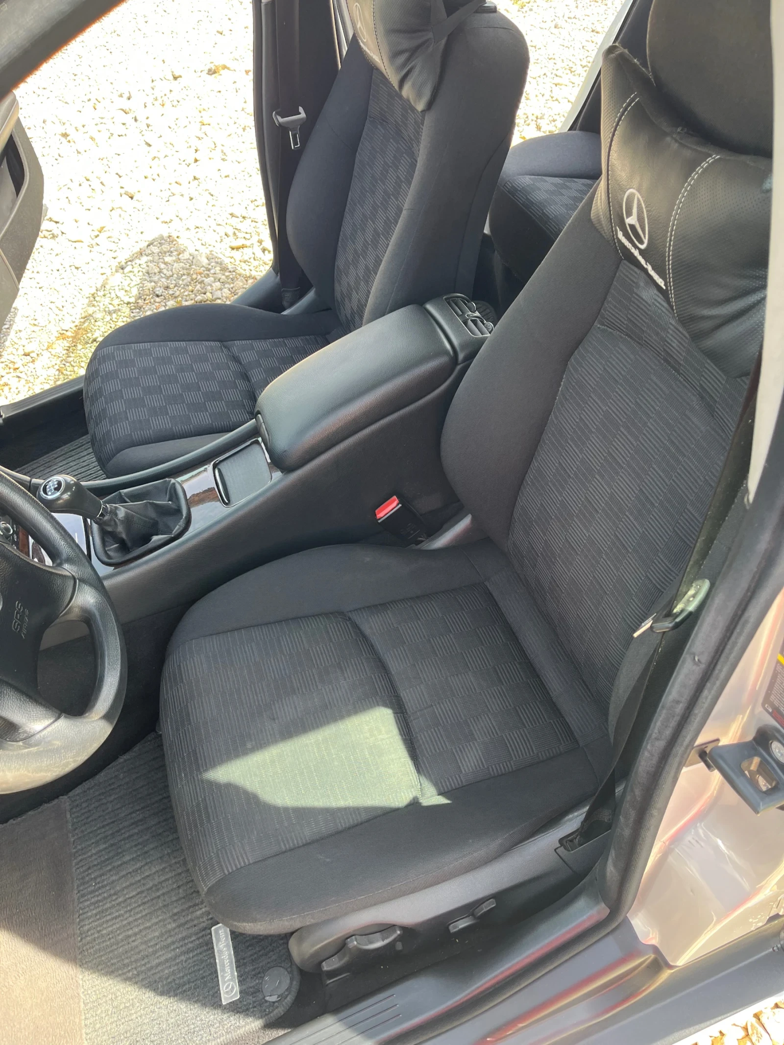 Mercedes-Benz C 220, снимка 6 - Автомобили и джипове - 56309472