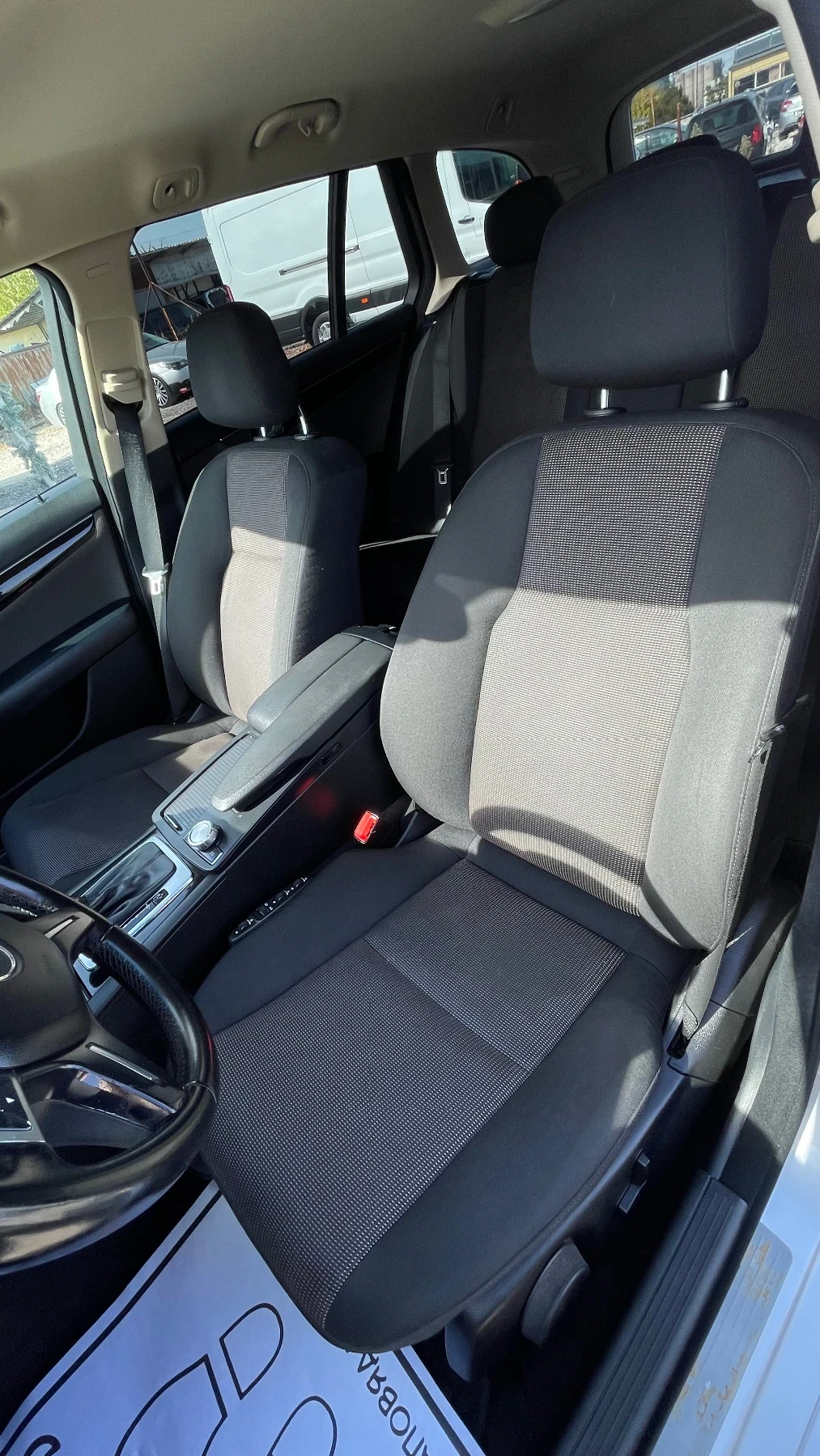 Mercedes-Benz 220 � 220 CDI / 170�.�. / NAVI | Mobile.bg � ����������� 8