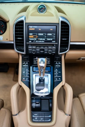 Обява за продажба на Porsche Cayenne Diesel НОВИ ВЕРИГИ ~34 999 лв. - изображение 11 | Auto.bg Обява за продажба на Porsche Cayenne Diesel НОВИ ВЕРИГИ ~34 999 лв. - изображение 11