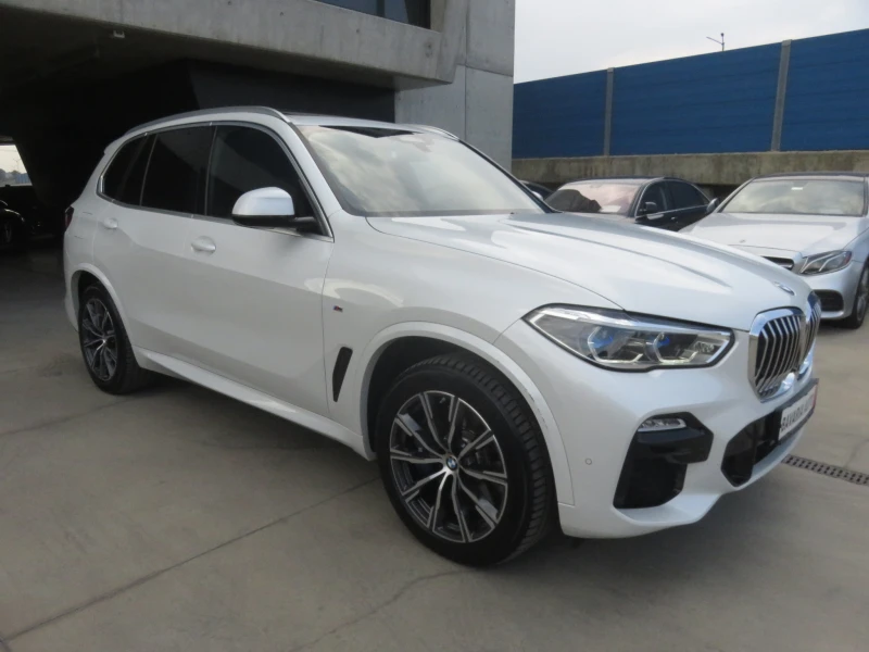 BMW X5 40d xDrive, M-Paket, Памет, Вакуми, Laser, Keyless, снимка 4 - Автомобили и джипове - 47158202