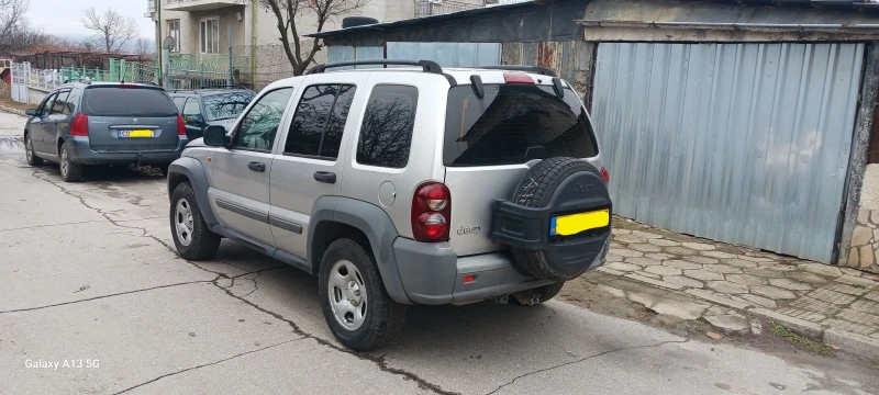 Jeep Cherokee 2.8, снимка 3 - Автомобили и джипове - 48270023