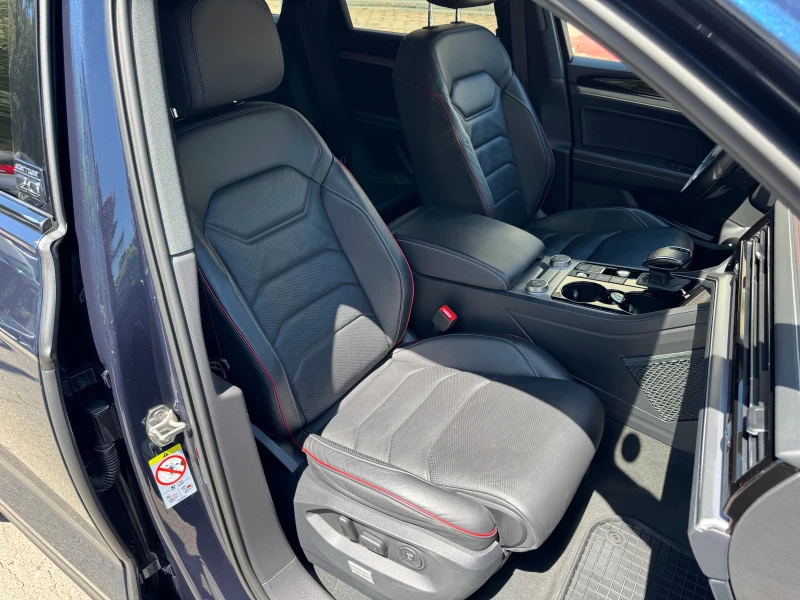 VW Touareg 3.0 TSI  4Motion Edition 20 R-Line, снимка 14 - Автомобили и джипове - 52193398