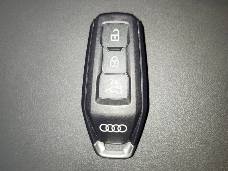 Audi Q5 * 2.0 TFSI QUATTRO * CARFAX * БЕЗ ПЪРВОНАЧАЛНА ВНО, снимка 8 - Автомобили и джипове - 52997691