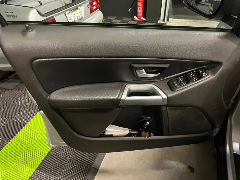 Volvo Xc90, снимка 15 - Автомобили и джипове - 53444957