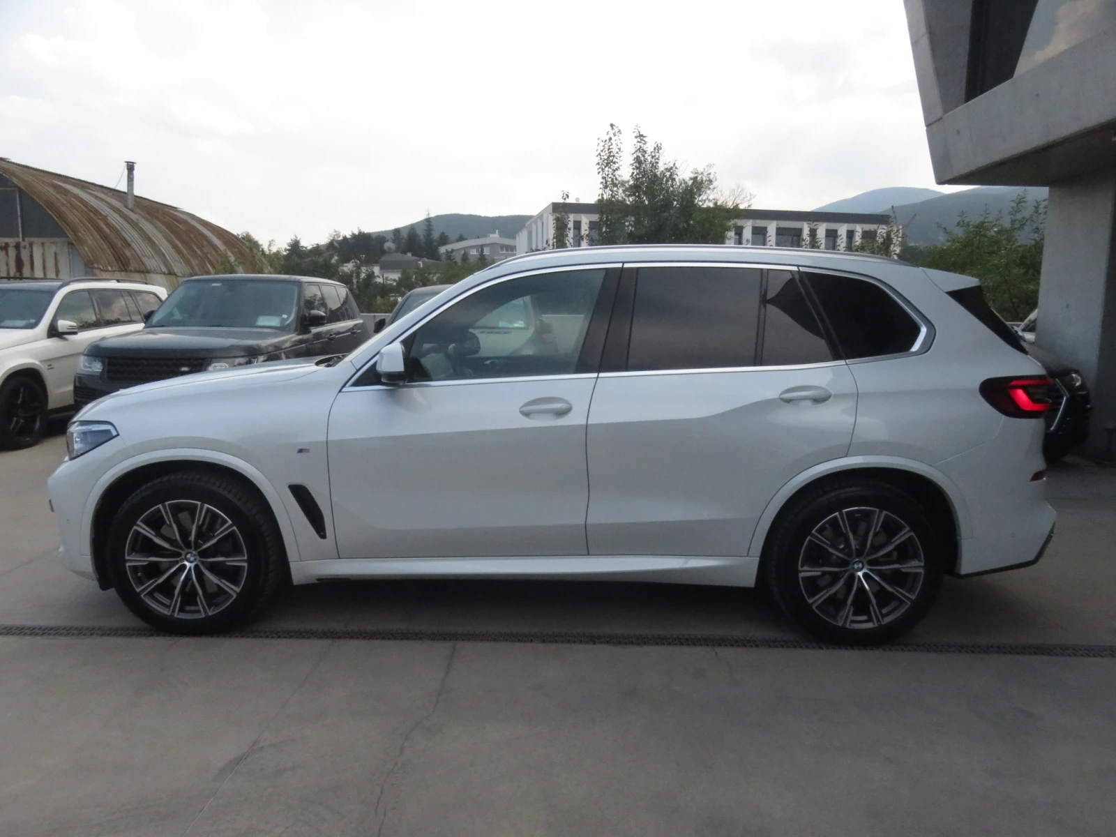 BMW X5 40d xDrive, M-Paket, Памет, Вакуми, Laser, Keyless - изображение 2