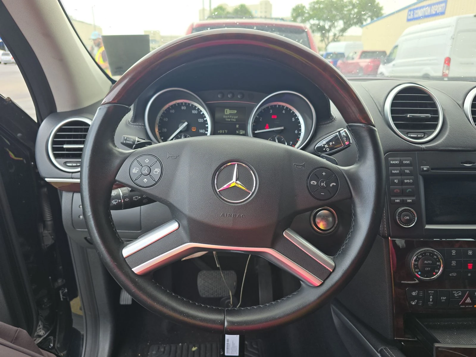 Mercedes-Benz GL 500 AMG* 7МЕСТА* ОБДУХ* KEYLESS* HARMAN* КАМЕРА* ПАМЕТ - изображение 7