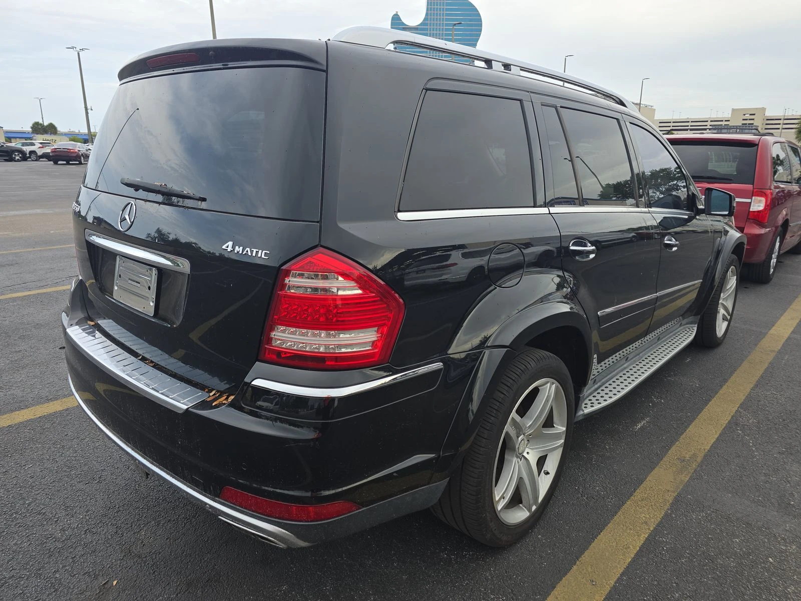 Mercedes-Benz GL 500 AMG* 7МЕСТА* ОБДУХ* KEYLESS* HARMAN* КАМЕРА* ПАМЕТ - изображение 4