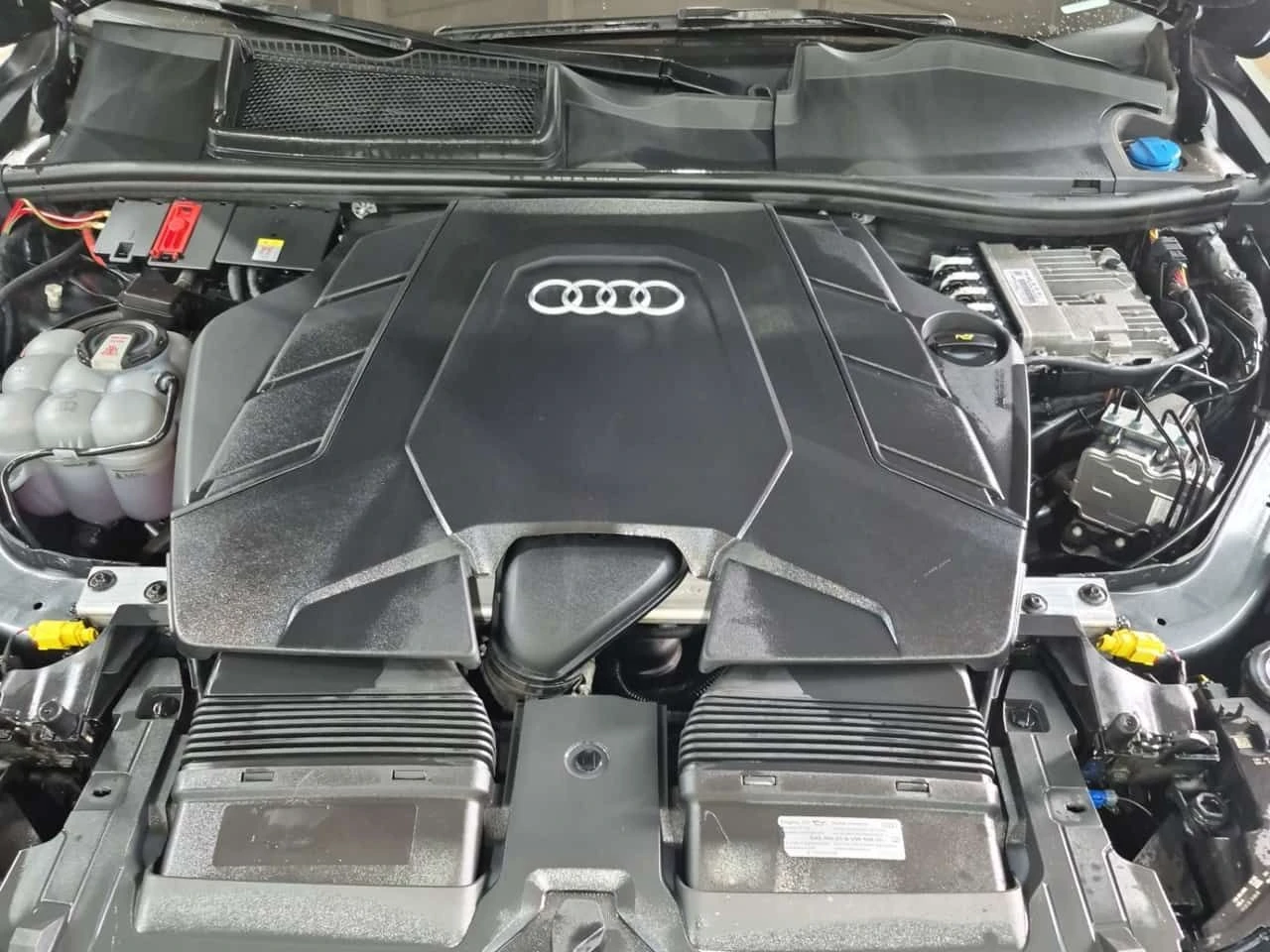Audi Q7 PROGRESSIV  CARFAX, снимка 15 - Автомобили и джипове - 54649848