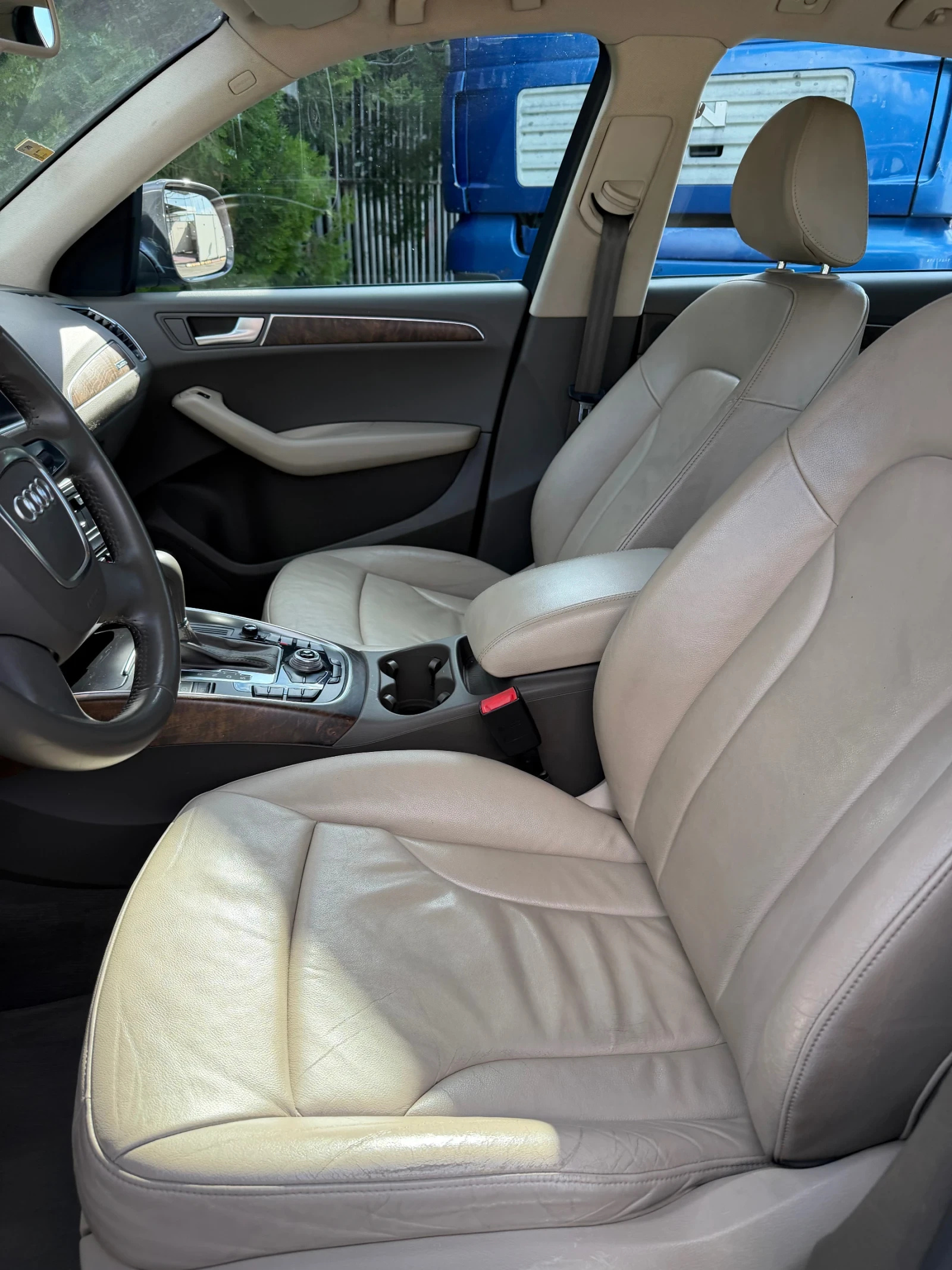 Audi Q5 2.0TFSI , снимка 10 - Автомобили и джипове - 54682668