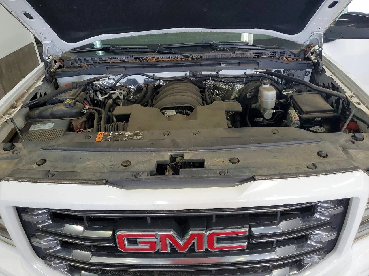 Gmc Sierra 1500 Crew Cab 5.3 V8 4x4, снимка 11 - Автомобили и джипове - 54915093