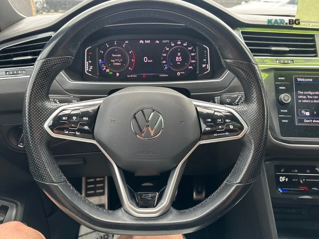 VW Tiguan 4MOTION* RLINE* ПАНОРАМА* ПОДГРЕВ* КАМЕРА* KEYLESS, снимка 7 - Автомобили и джипове - 55030003