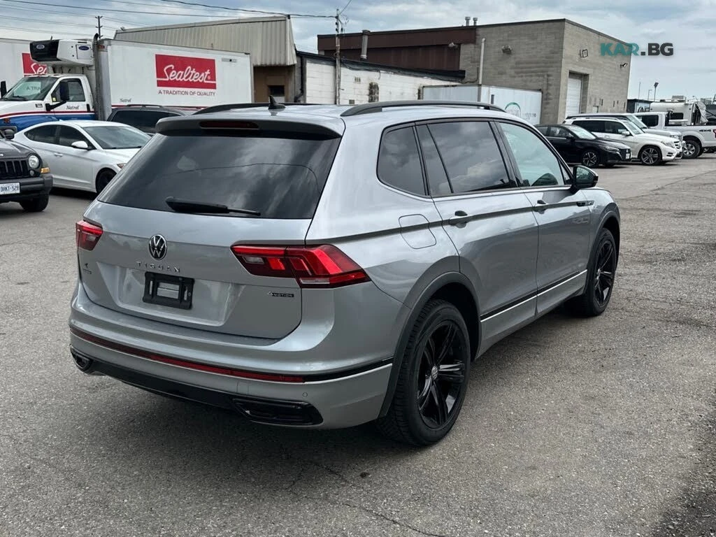 VW Tiguan 4MOTION* RLINE* ПАНОРАМА* ПОДГРЕВ* КАМЕРА* KEYLESS, снимка 4 - Автомобили и джипове - 55030003