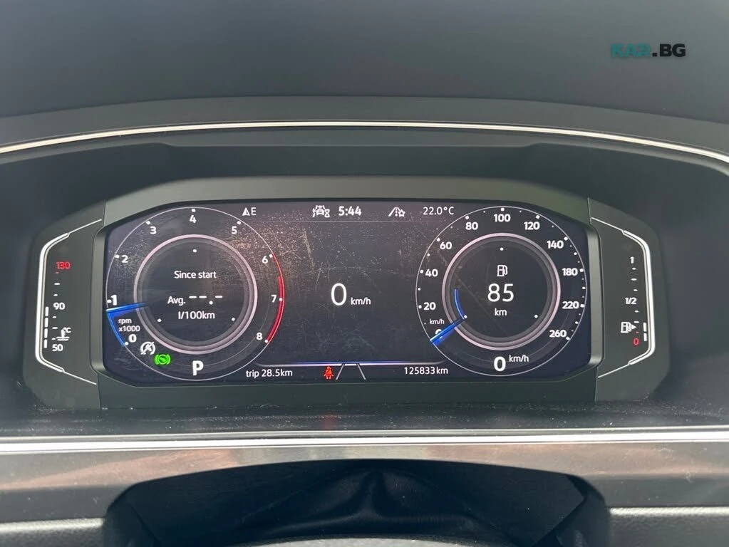 VW Tiguan 4MOTION* RLINE* ПАНОРАМА* ПОДГРЕВ* КАМЕРА* KEYLESS, снимка 8 - Автомобили и джипове - 55030003