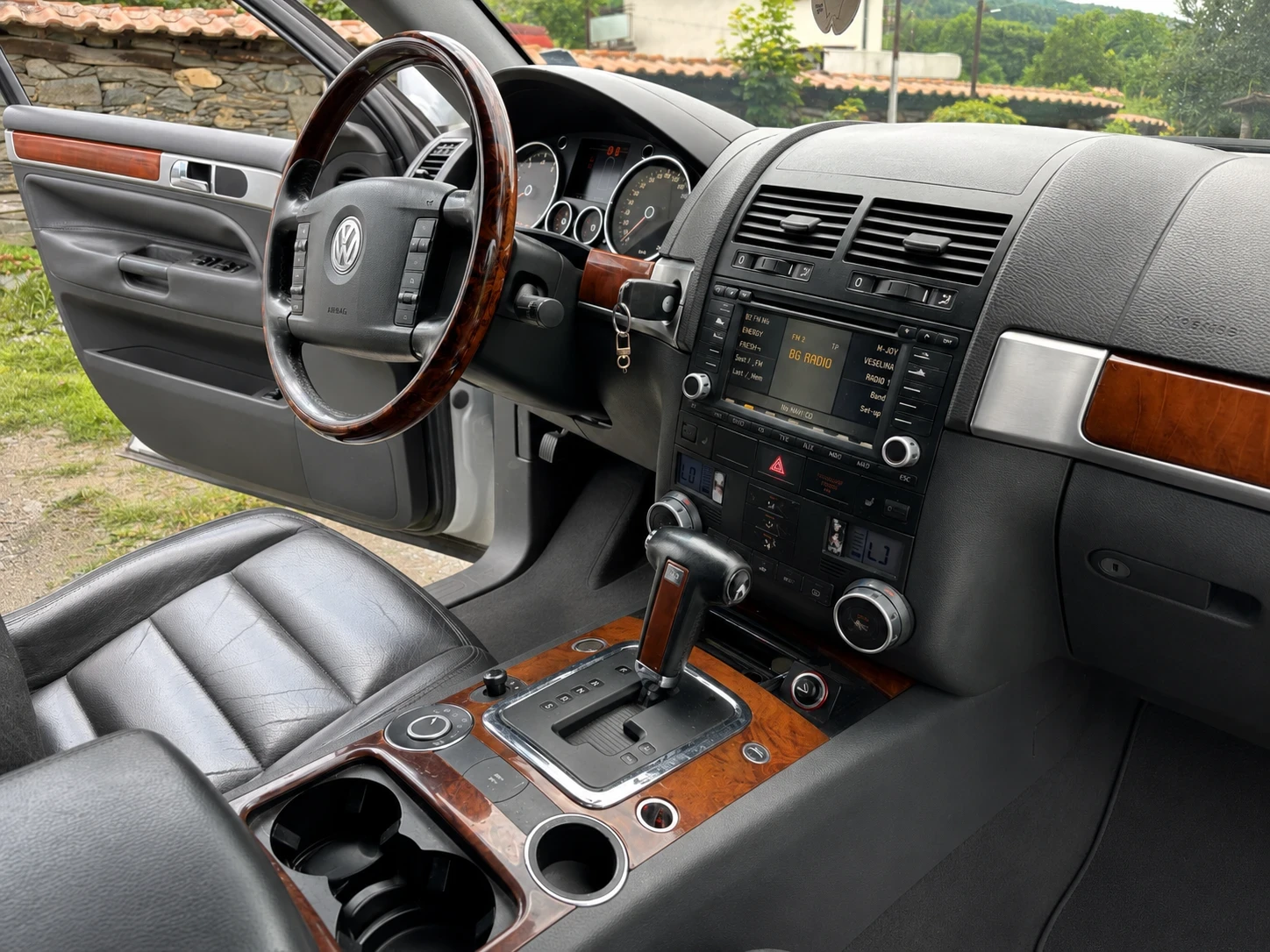 VW Touareg 3.2 , снимка 5 - Автомобили и джипове - 55077979