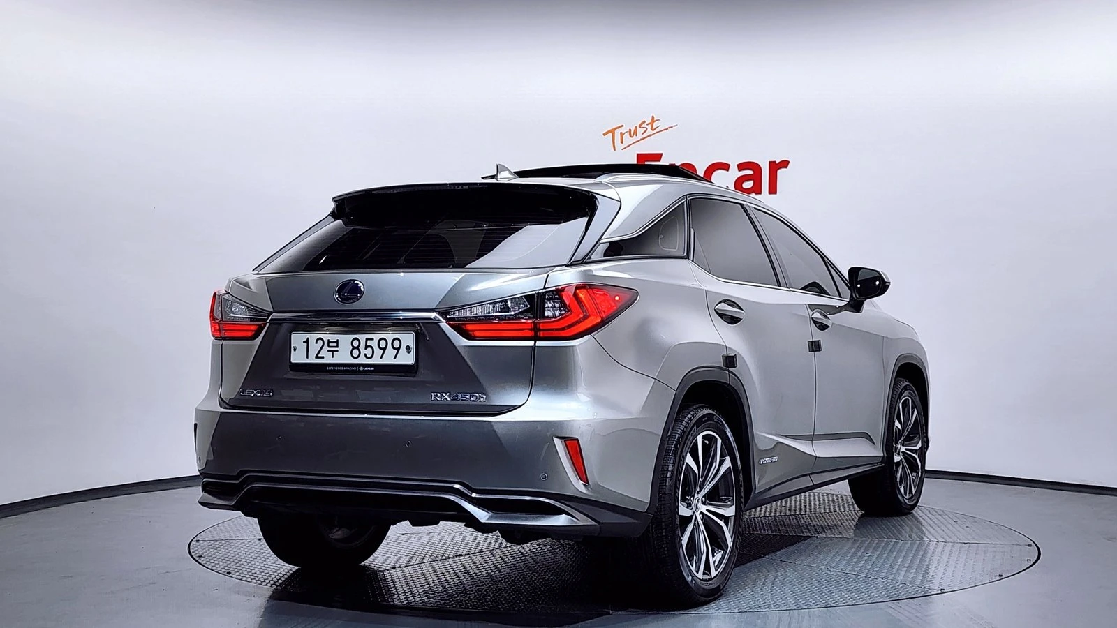 Lexus RX ЛЮК* HUD* ПОДГРЕВ ВОЛАН* ЕЛ. БАГАЖНИК* КРАЙНА ЦЕНА, снимка 2 - Автомобили и джипове - 55350069