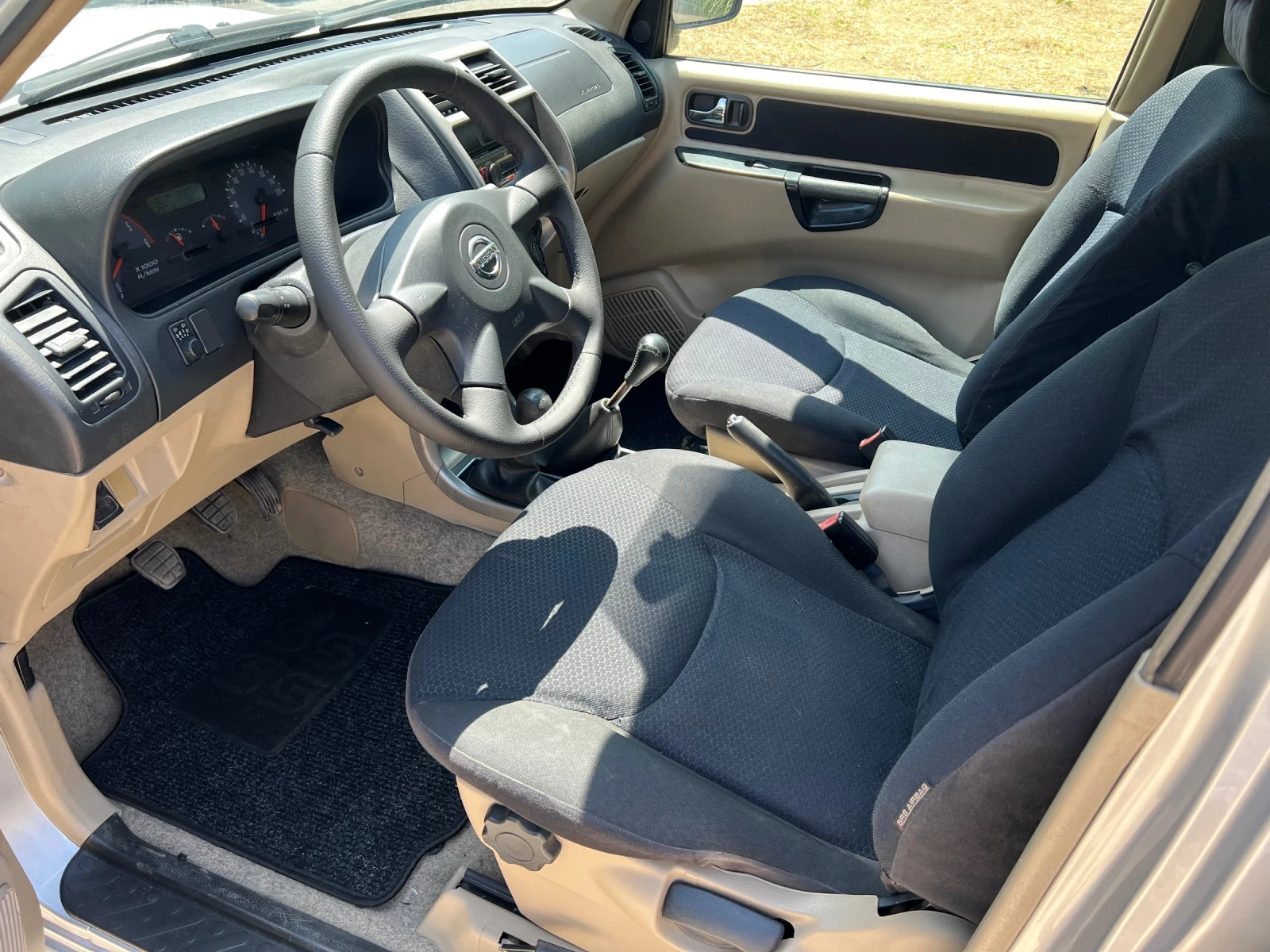 Nissan Terrano 3.0 Di, снимка 10 - Автомобили и джипове - 55417513