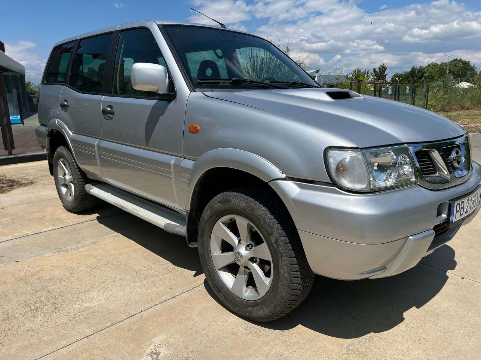 Nissan Terrano 3.0 Di, снимка 2 - Автомобили и джипове - 55417513