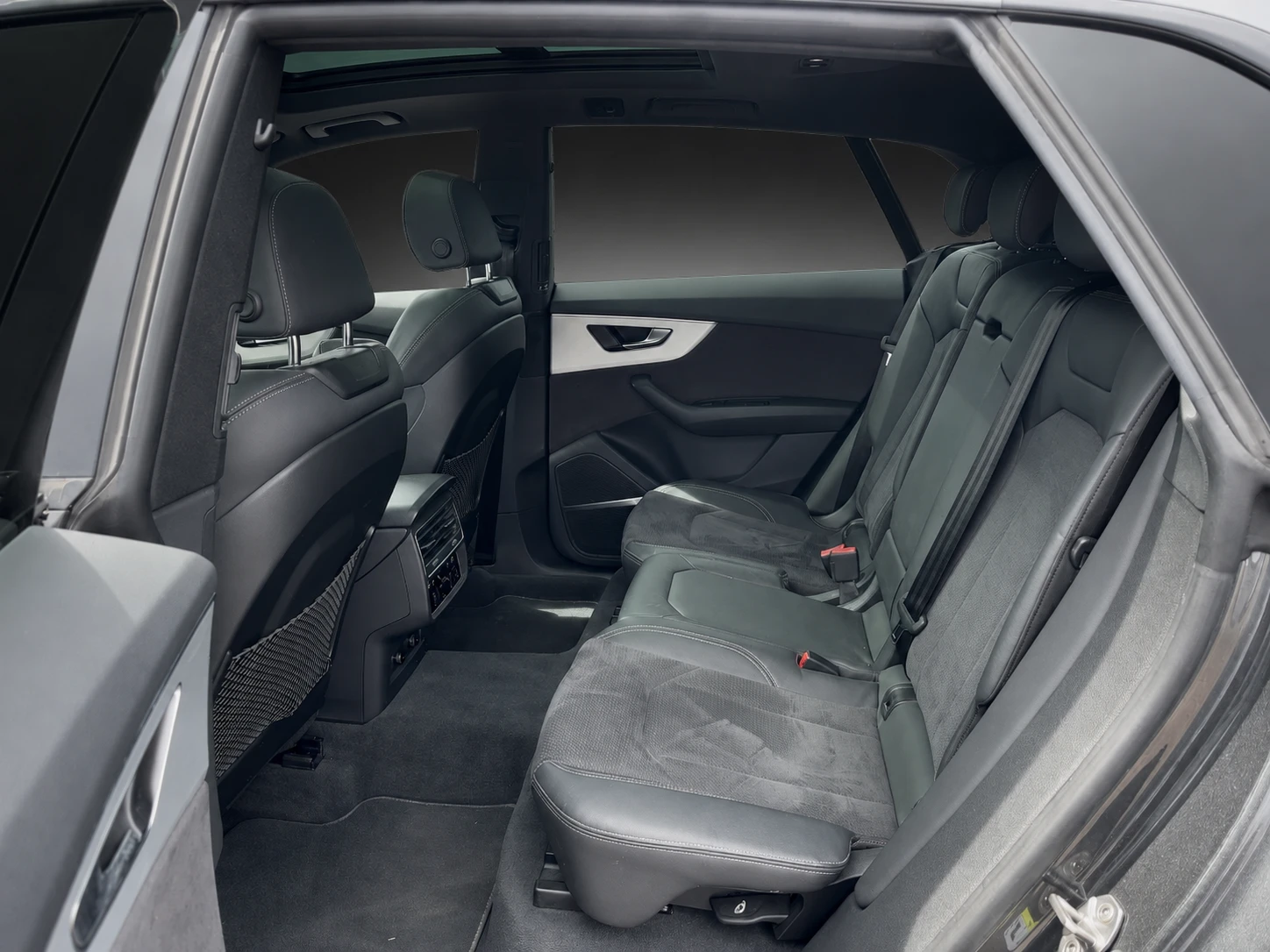 Audi Q8 50TDI| S-LINE| MATRIX, снимка 10 - Автомобили и джипове - 55535906