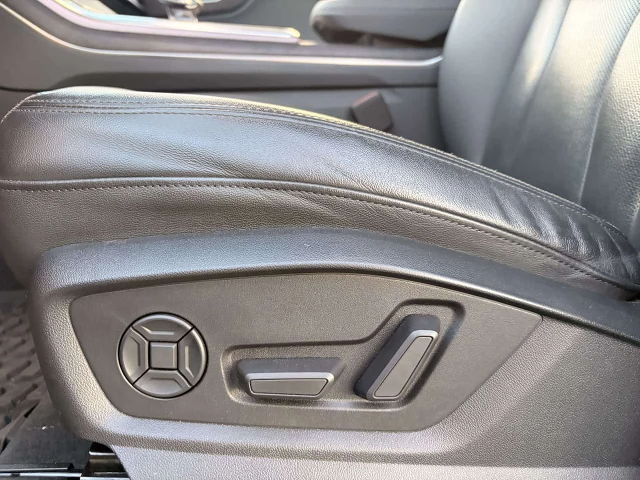 Audi Q7 * 55 TFSI Progressiv * ������� * ��������� | Mobile.bg � ����������� 17