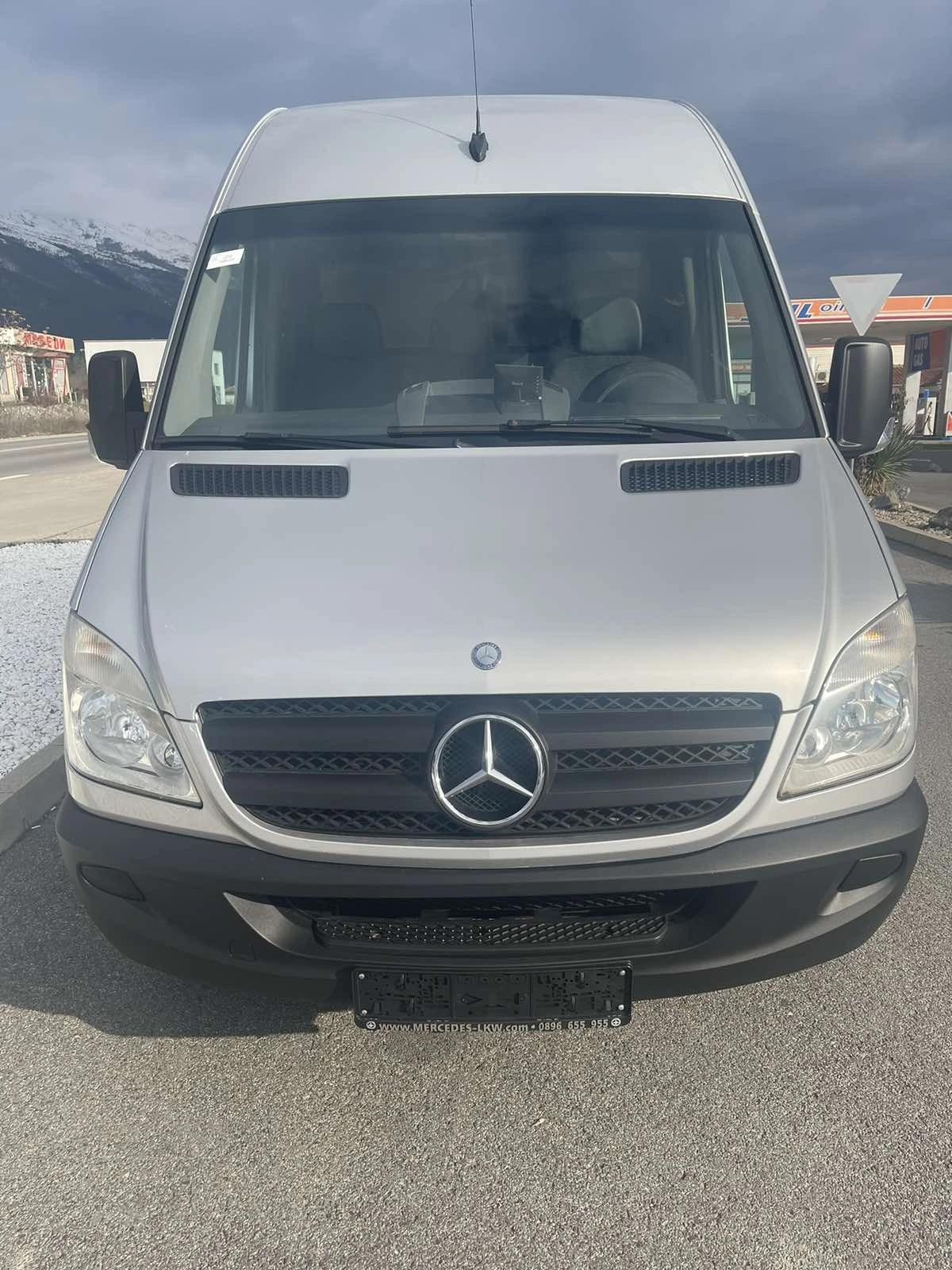 Mercedes-Benz Sprinter 318 на части - изображение 2