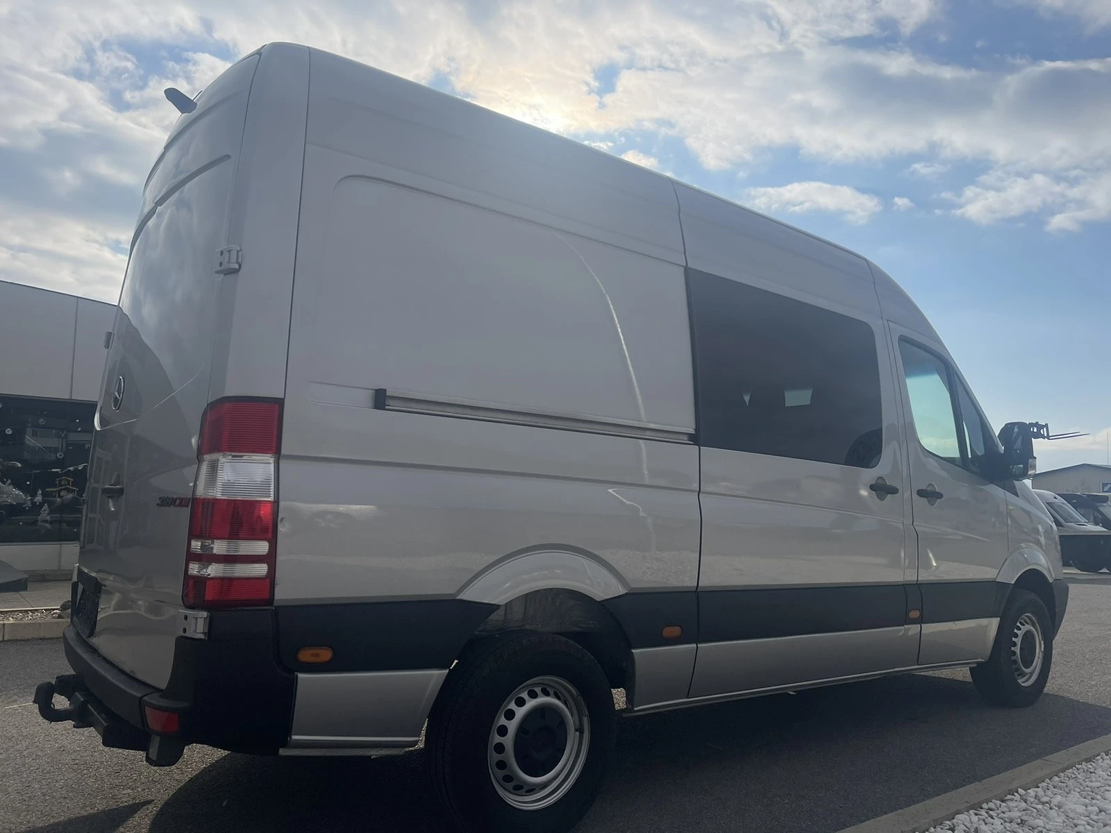 Mercedes-Benz Sprinter 318 на части - изображение 5