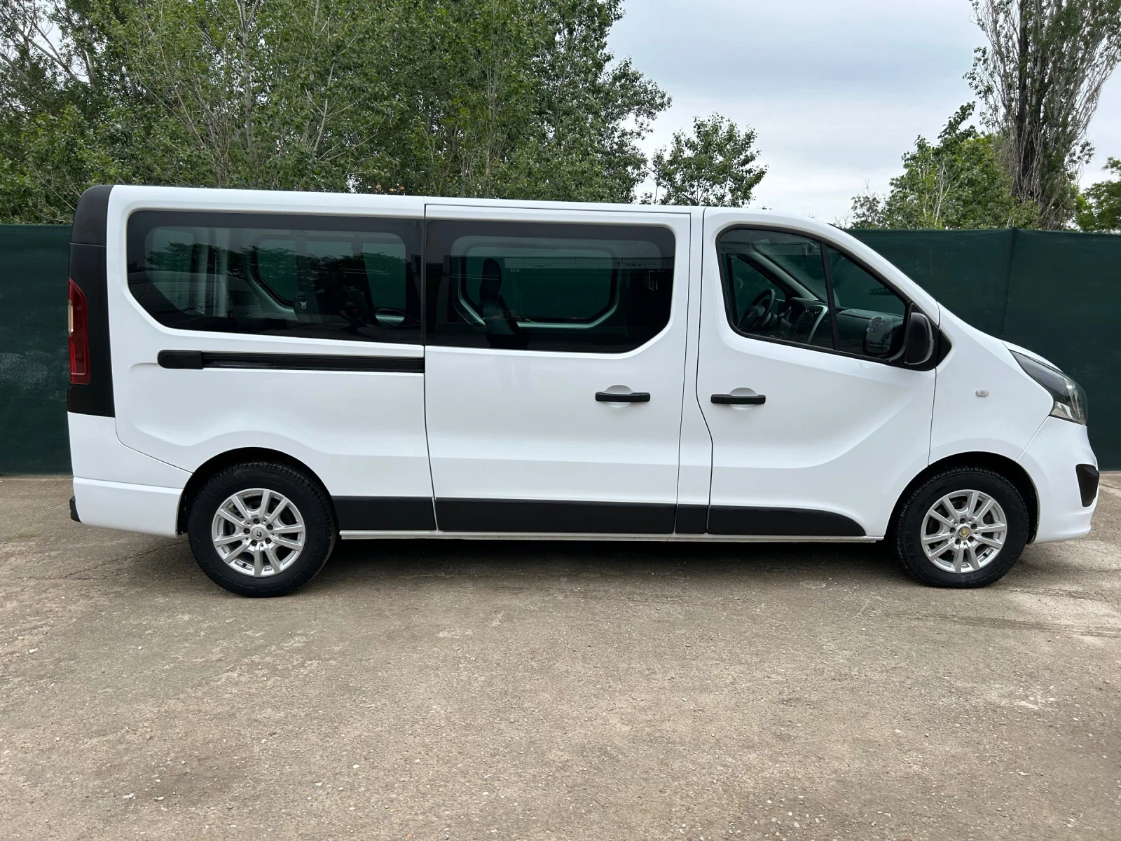 Opel Vivaro  - изображение 7