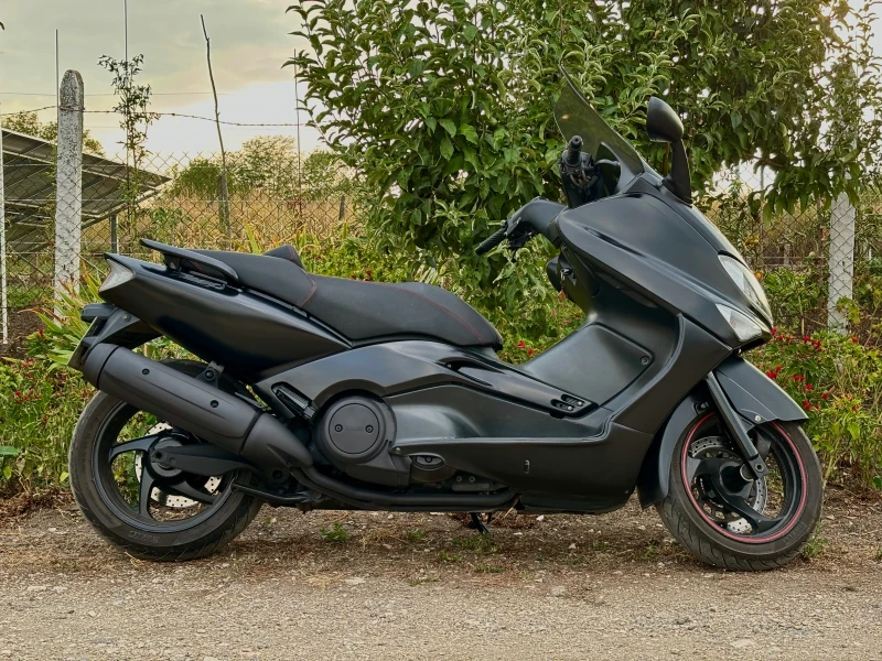 Yamaha T-max