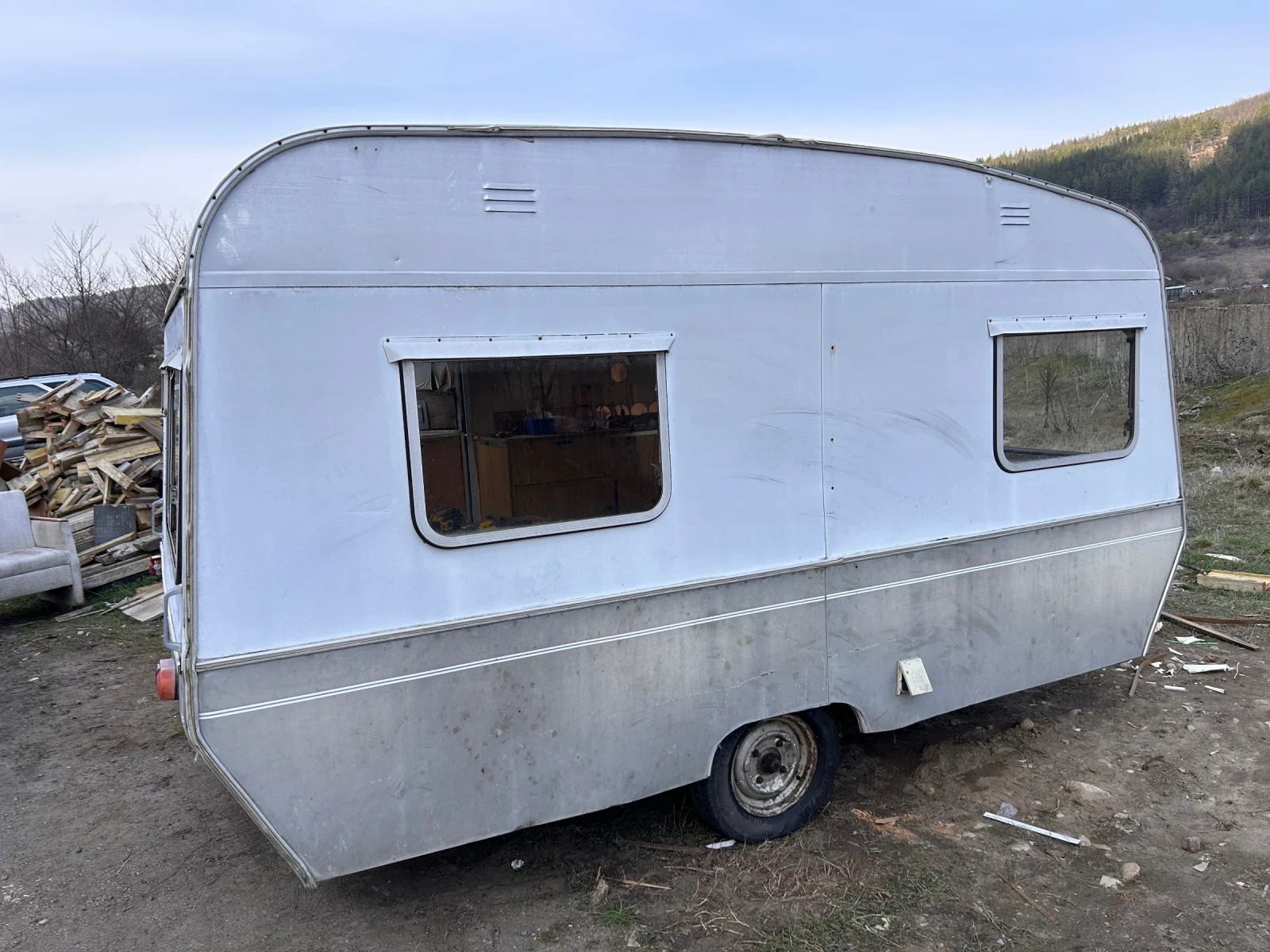 Каравана Hobby, снимка 2 - Каравани и кемпери - 53784994