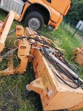 Авточетки с воден резервоар , снимка 2