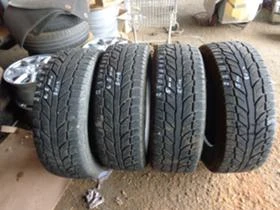 Гуми Зимни 235/65R17, снимка 5