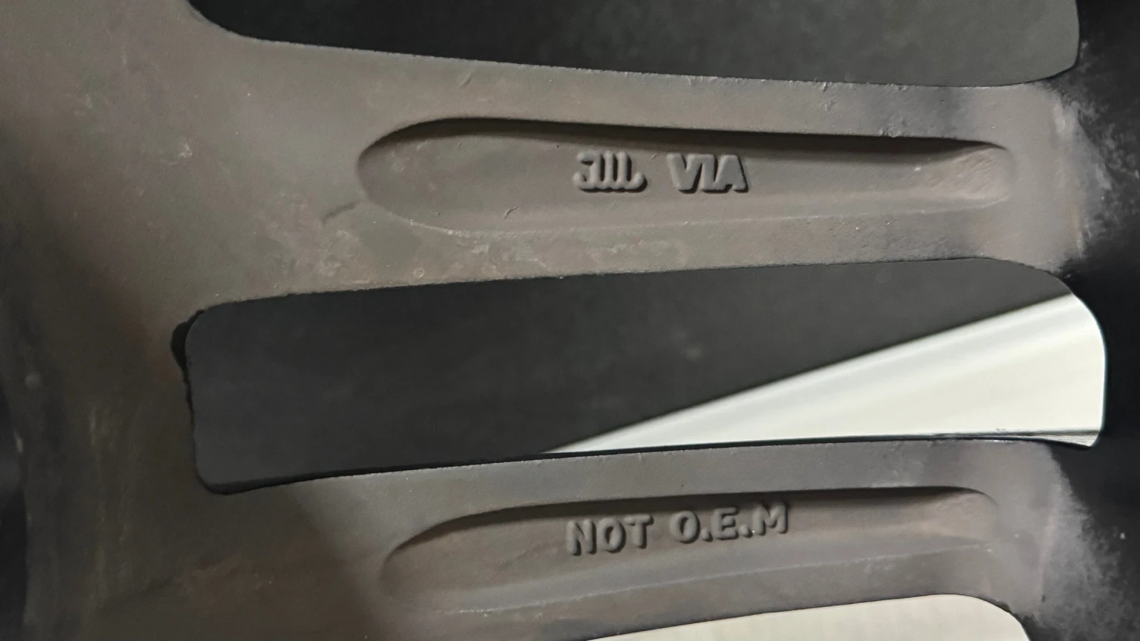 ���� � ������ 255/35R19 | Mobile.bg � ����������� 9