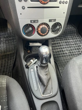 Opel Corsa 1.4 auto facelift  | Mobile.bg    7