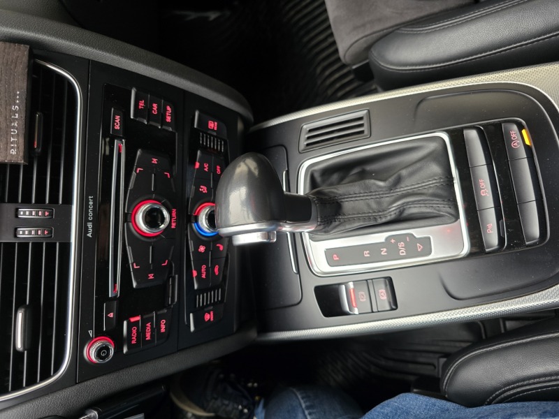 Audi A4 Allroad 2.0TDI, снимка 8 - Автомобили и джипове - 45955835