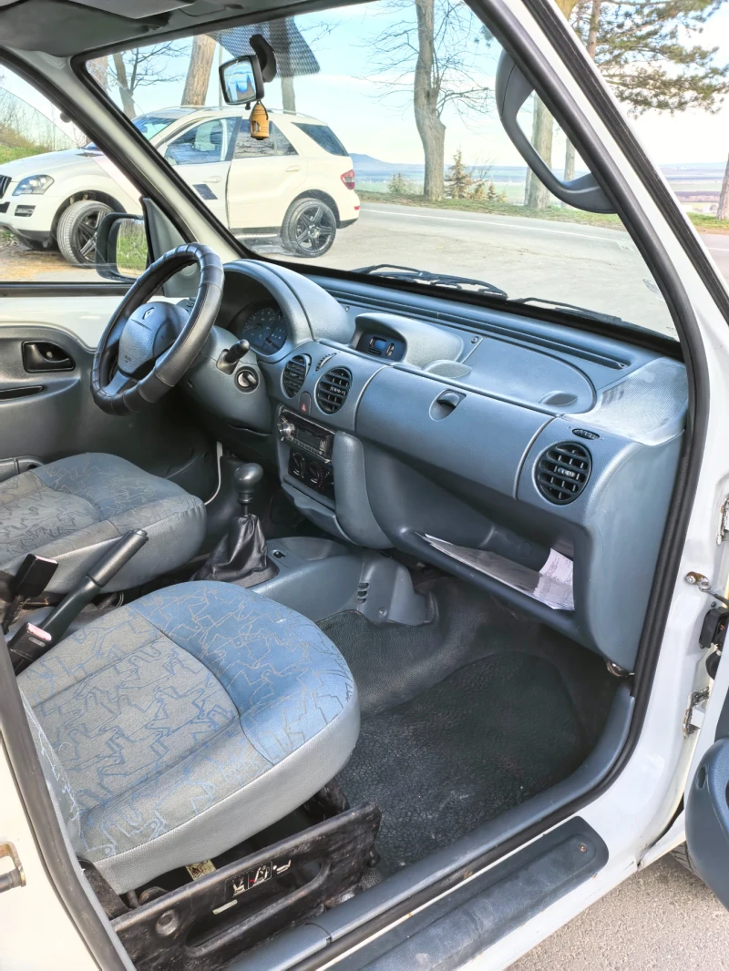 Renault Kangoo 1.9 DTI 80 к.с, снимка 8 - Автомобили и джипове - 49406018