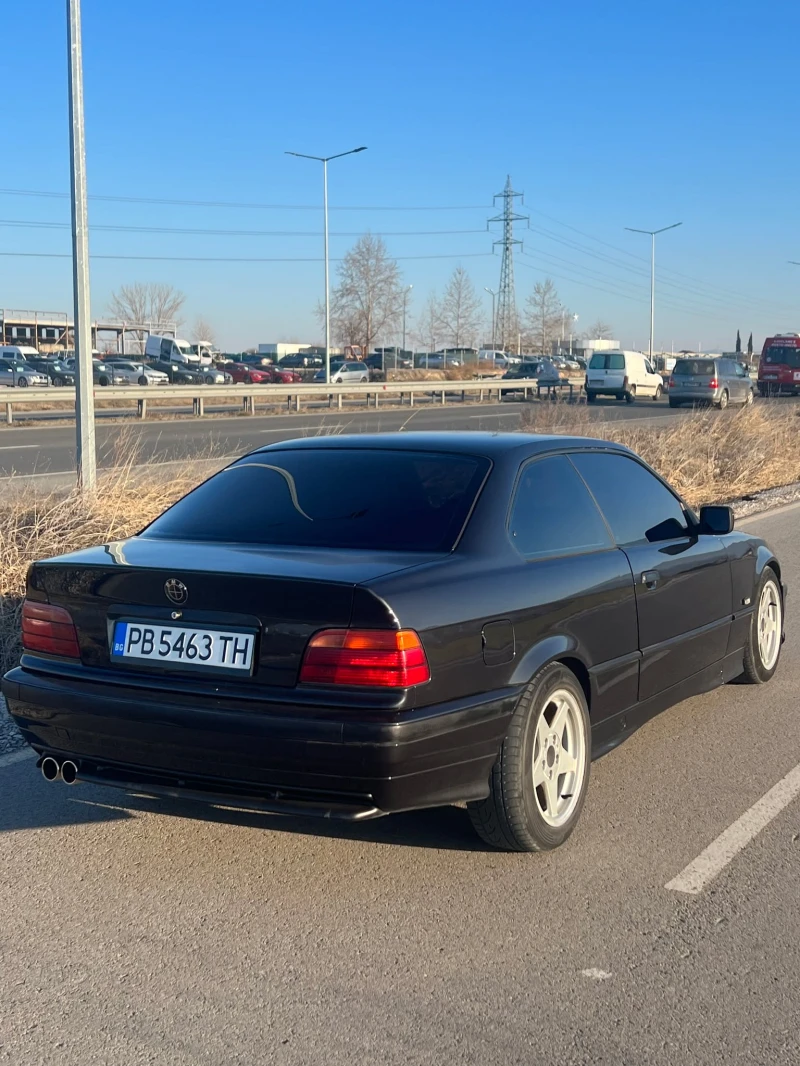 BMW 318 Is Купе, снимка 5 - Автомобили и джипове - 49436993