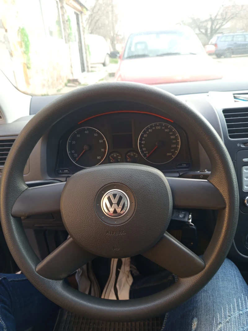 VW Golf, снимка 1 - Автомобили и джипове - 49507660