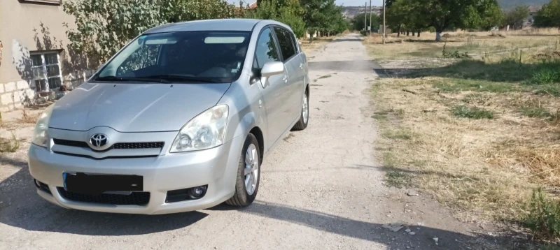 Toyota Corolla verso 1.6 vvt-i, снимка 3 - Автомобили и джипове - 52580827