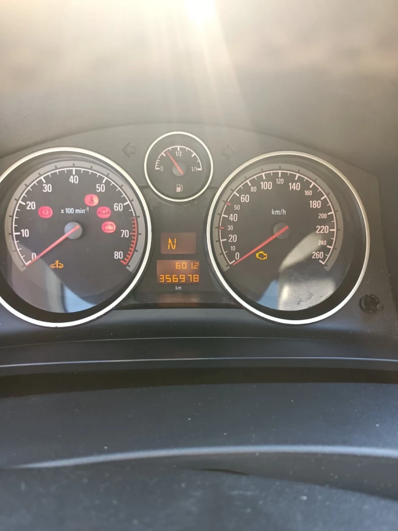 Opel Zafira 1.8 LPG, снимка 9 - Автомобили и джипове - 51856827