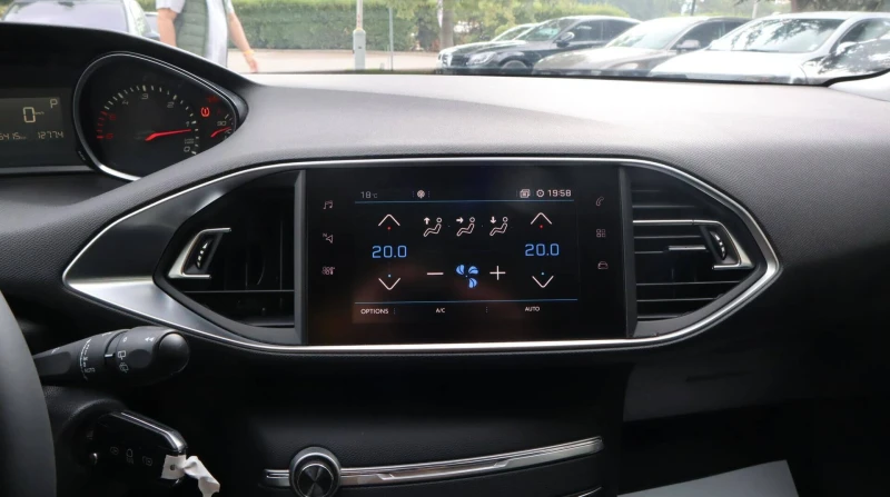 Peugeot 308 1.6HDI/SW Active/Автомат/Навигация/FullLed, снимка 9 - Автомобили и джипове - 51897250